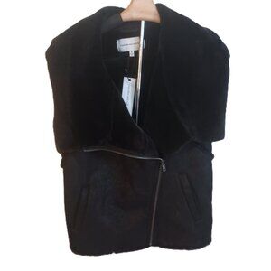 Cupcakes and Cashmere BaddieVest Black Faux Fur/Suede Asymmetrical Women’s S NWT